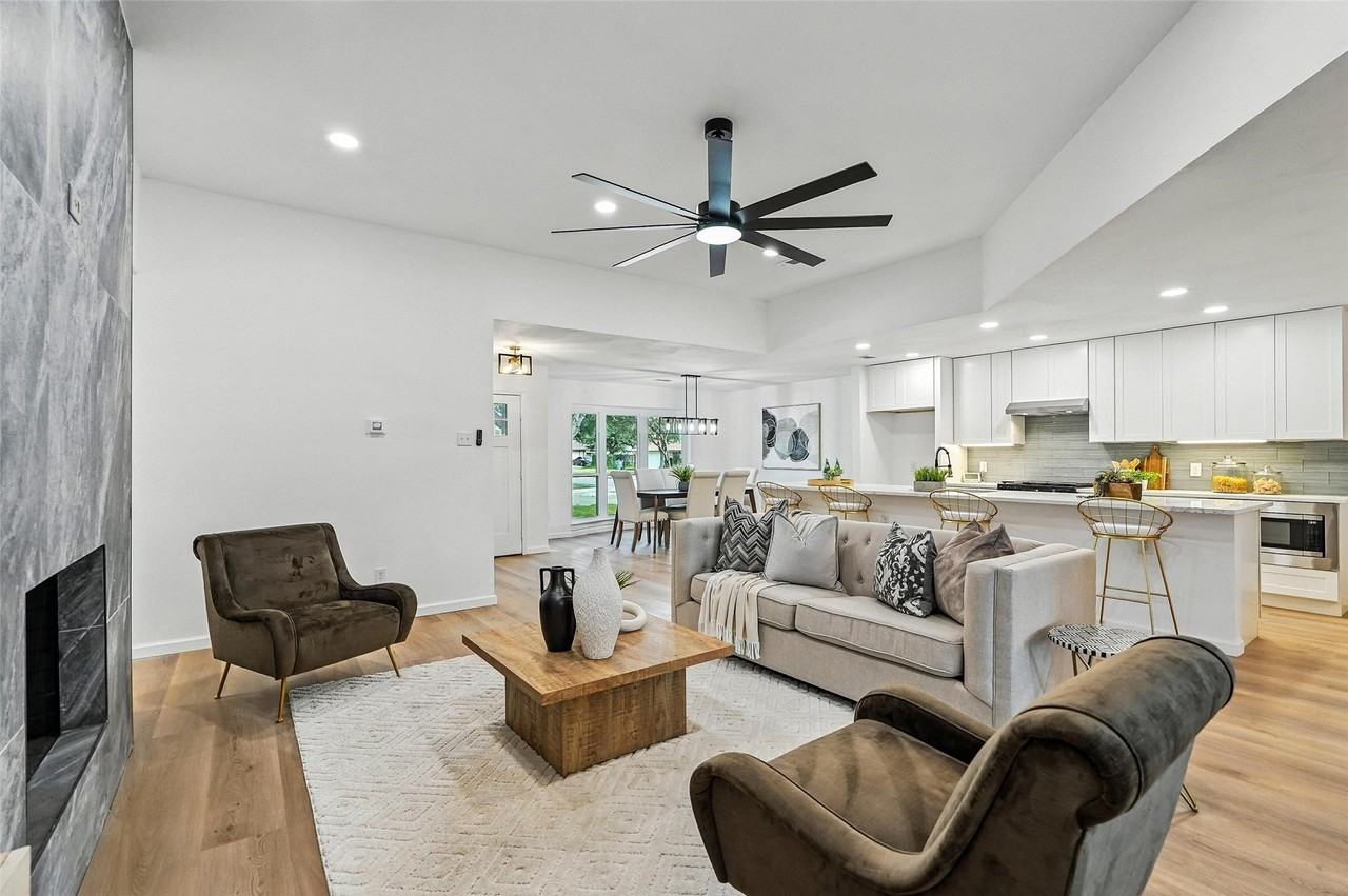 4303 Blackheath Rd - Photo 5 of 38