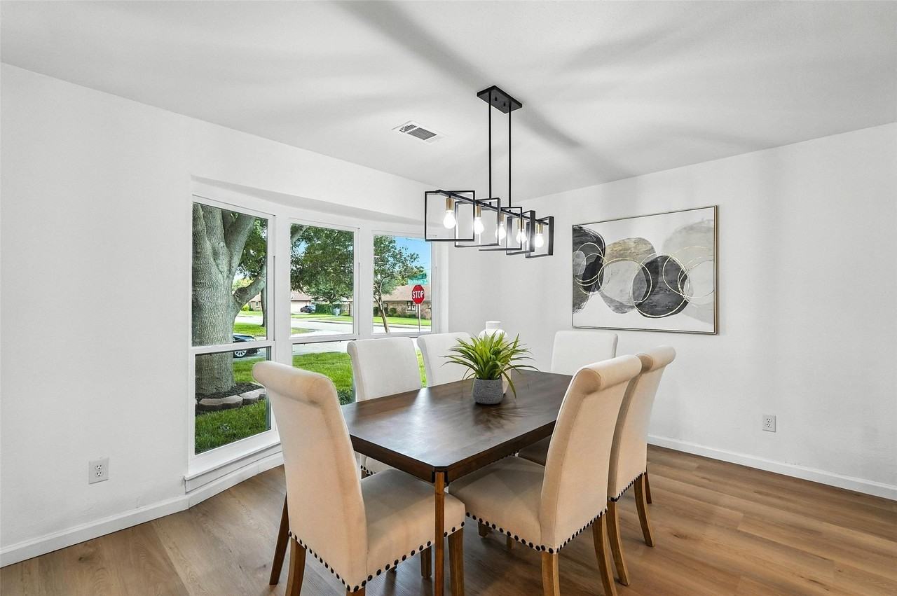 4303 Blackheath Rd - Photo 7 of 38