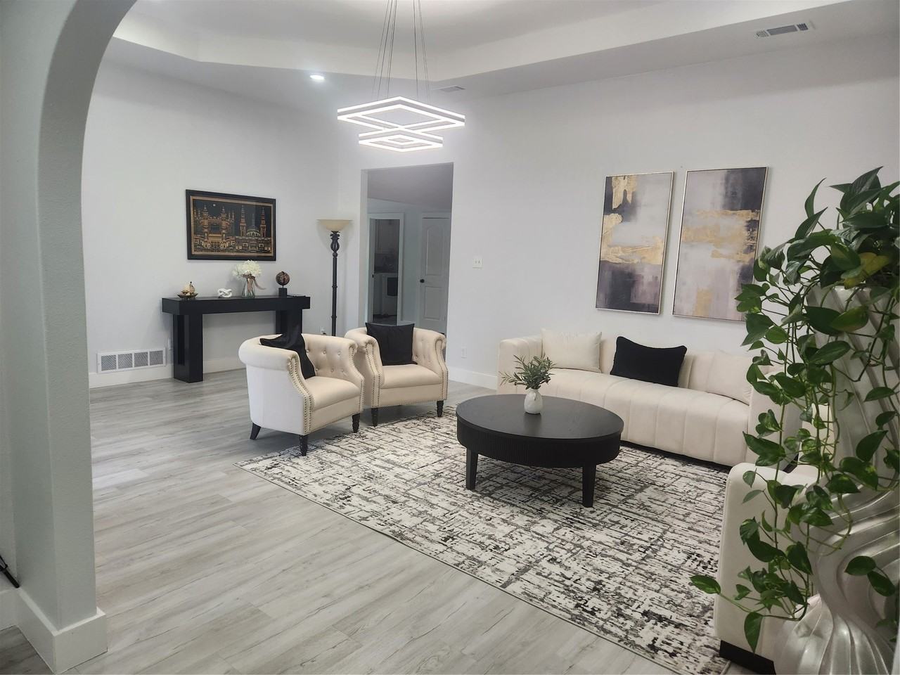 6413 Stilwell Rd - Photo 4 of 40