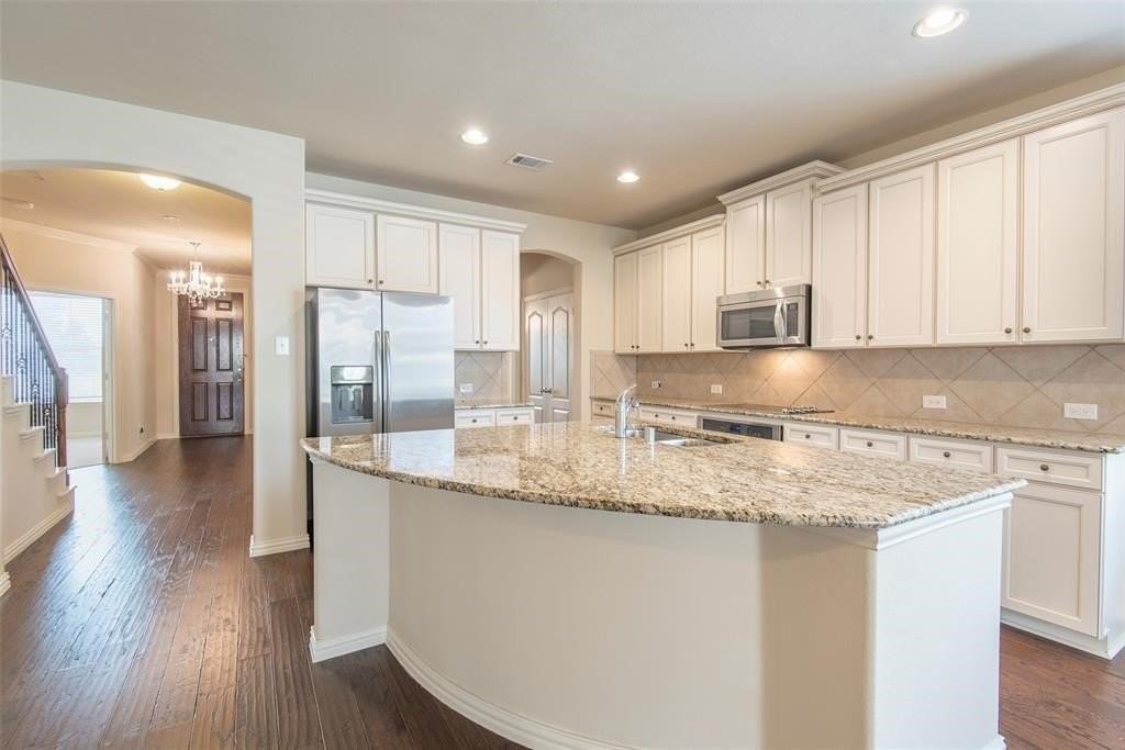 8008 Choctaw Ln