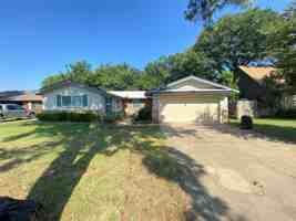 featured image of 2711 Olympia Dr