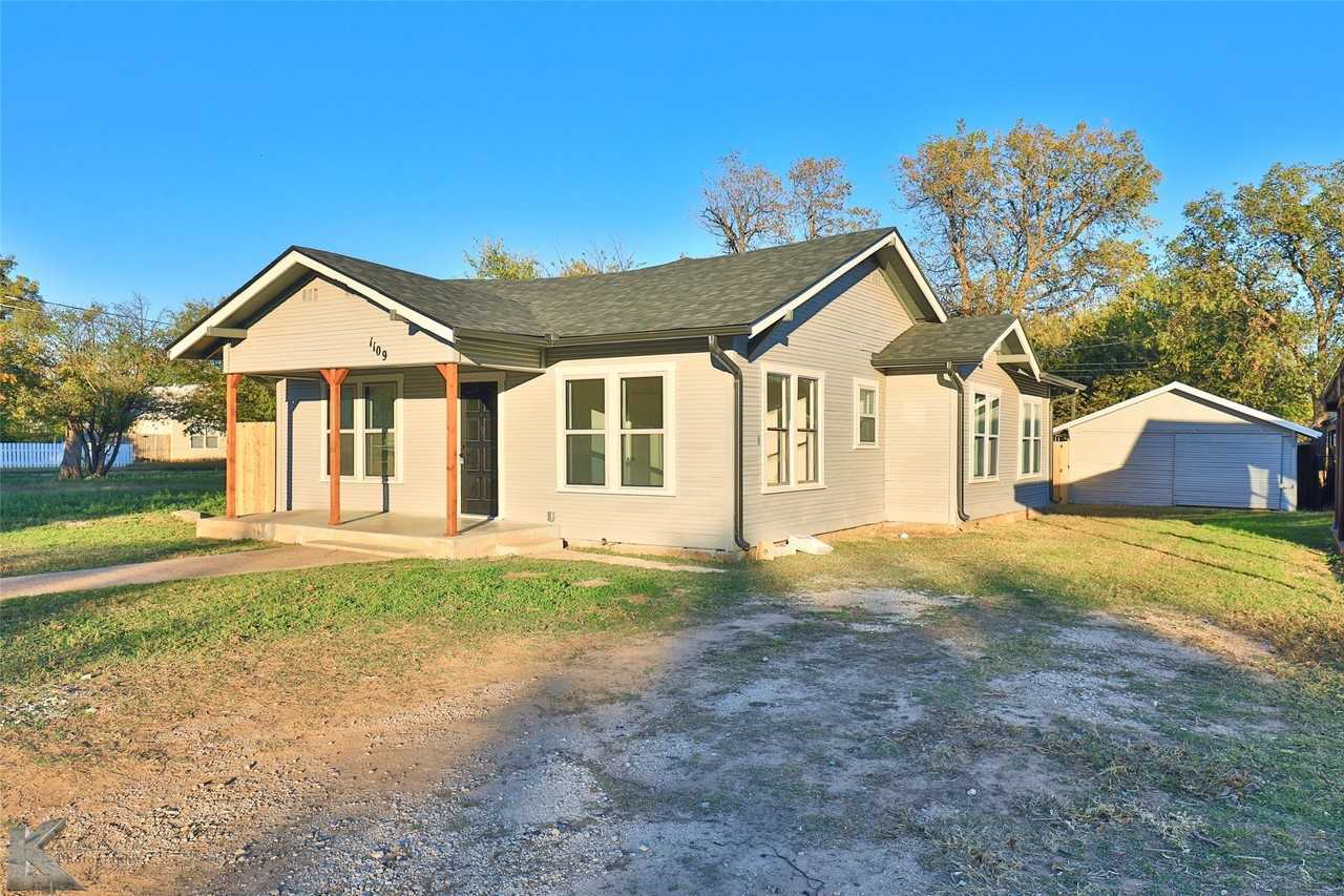 1109 Jeanette St - Photo 2 of 31