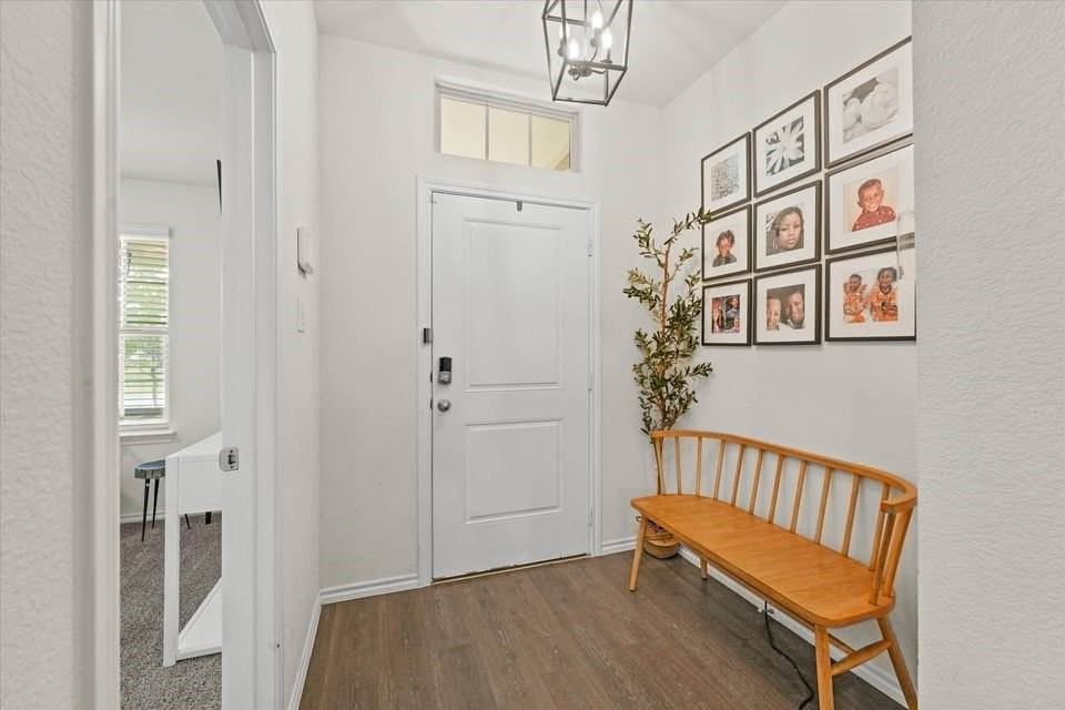 287 Thoroughbred St - Photo 3 of 20