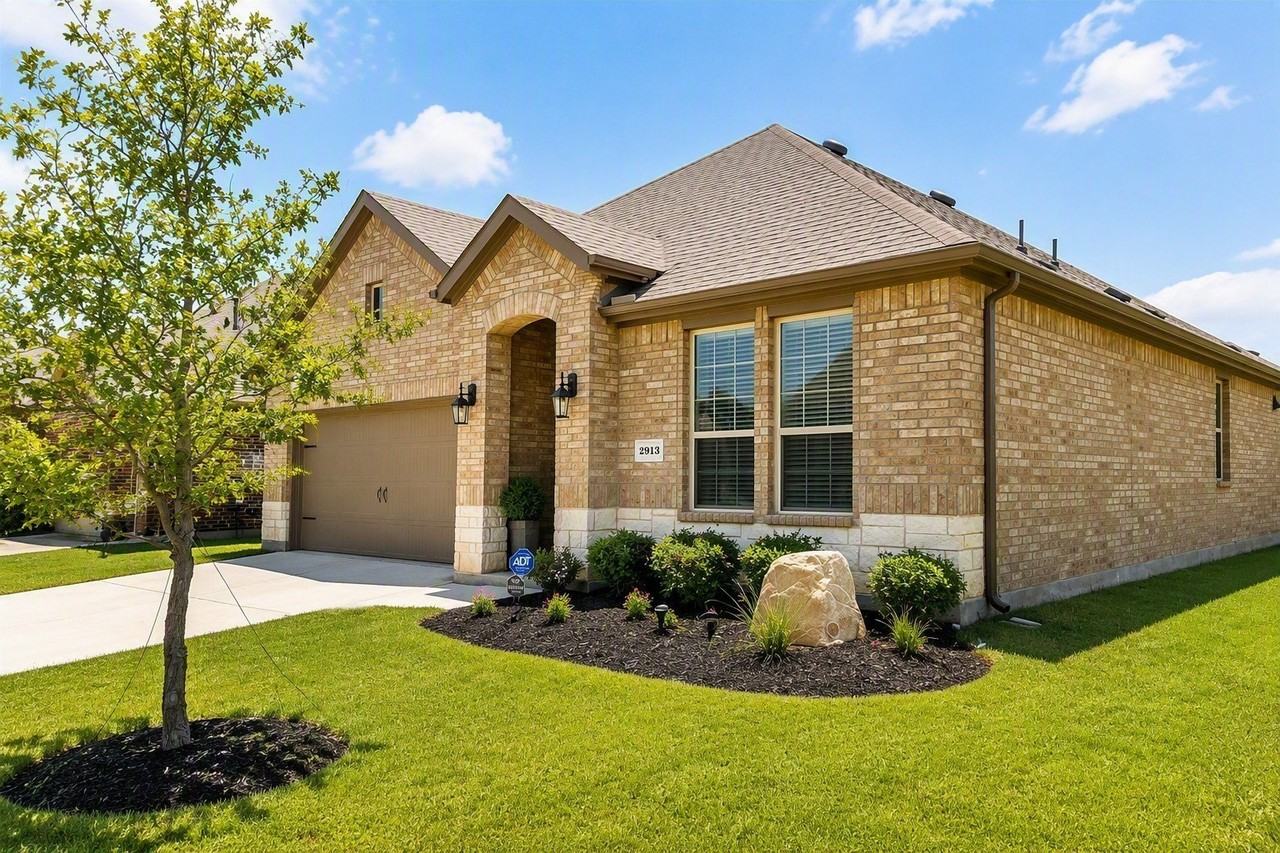 2913 Faro Rd - Photo 3 of 35