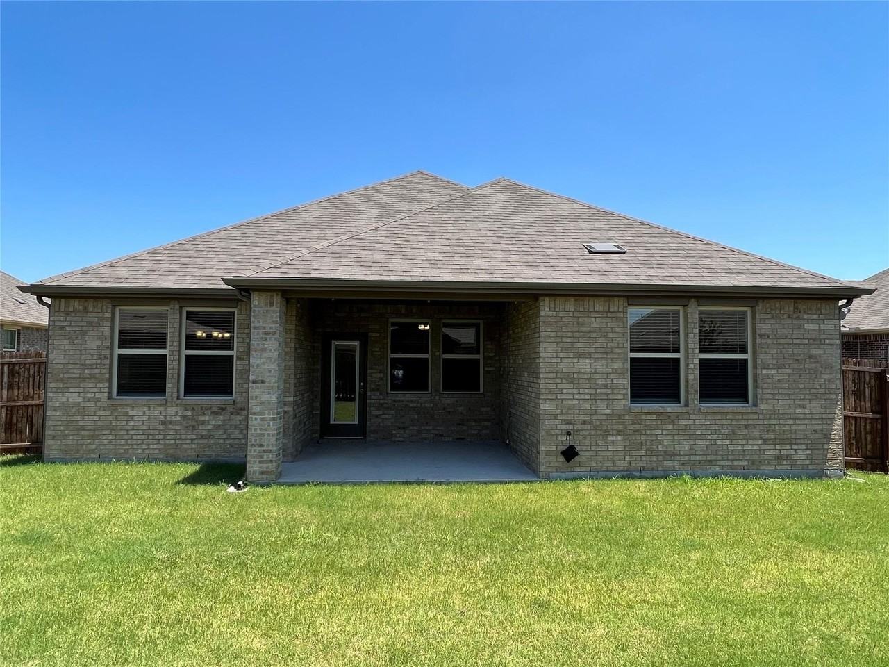 2913 Faro Rd - Photo 4 of 35