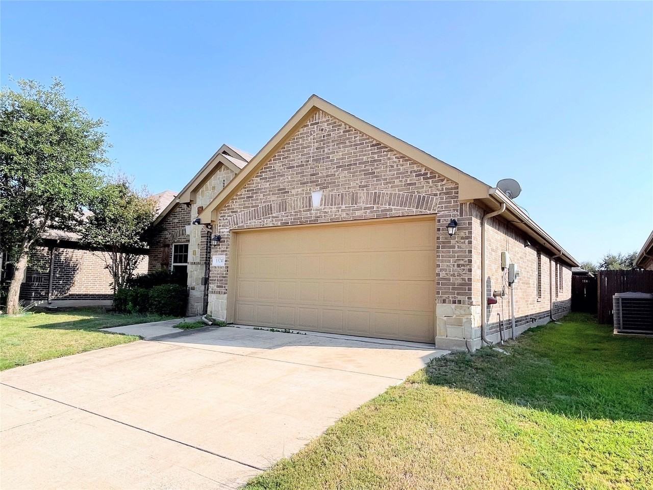 13241 Larks View Pt - Photo 2 of 38