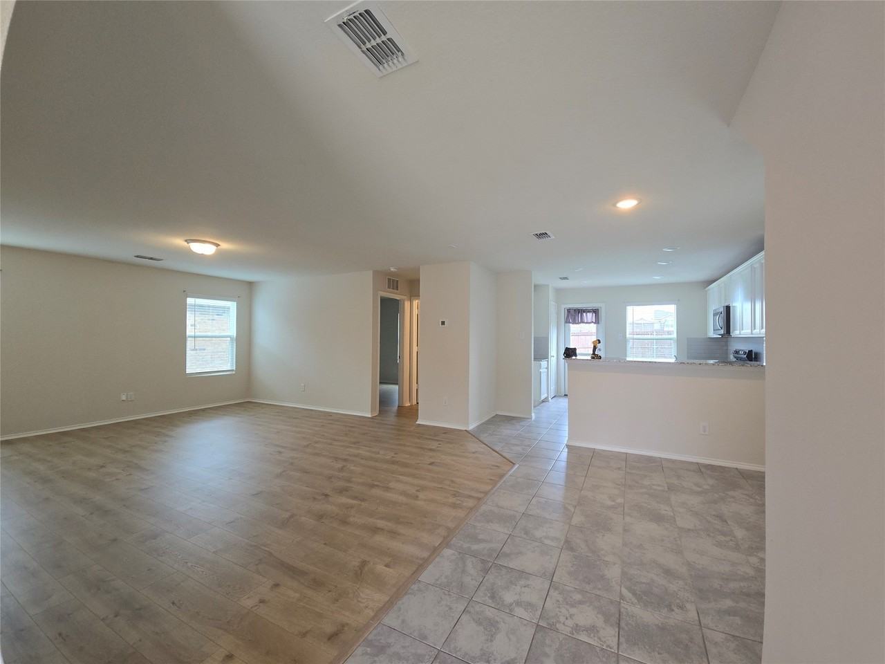 1431 Lumberton Dr - Photo 7 of 27