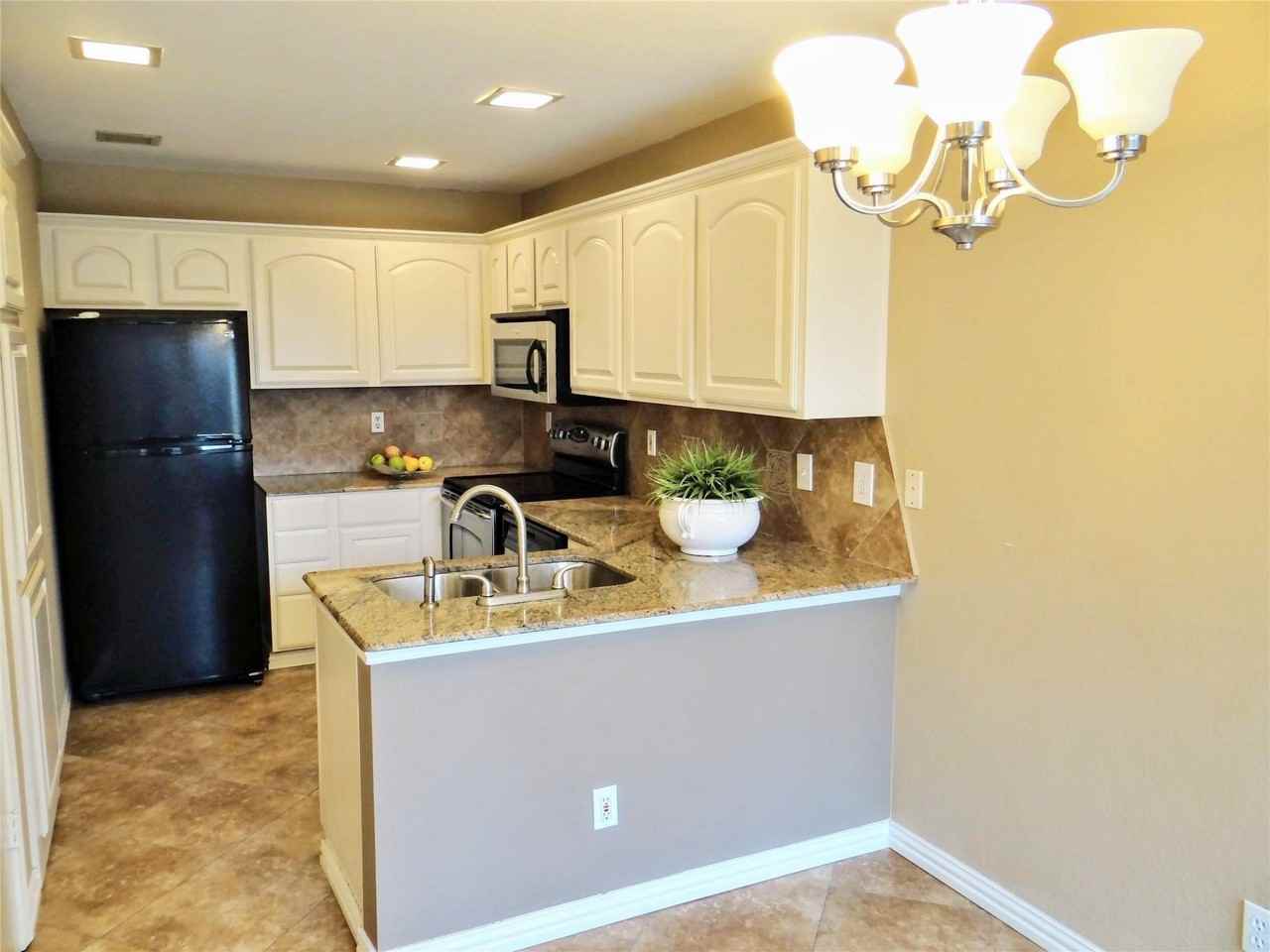 517 Ranch Trl #127 - Photo 7 of 24