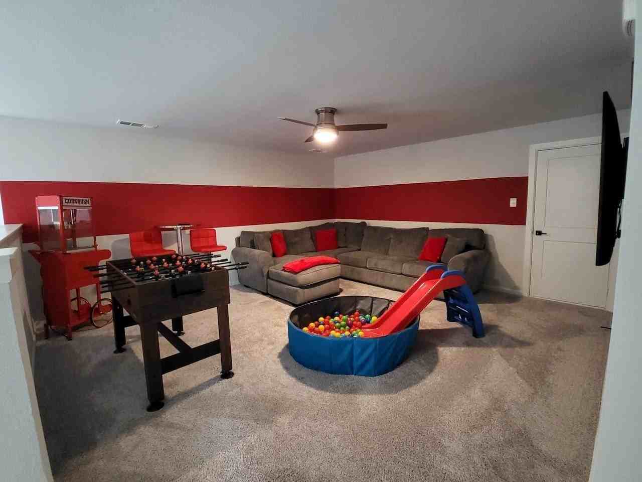 1413 Lawnview Dr - Photo 4 of 8