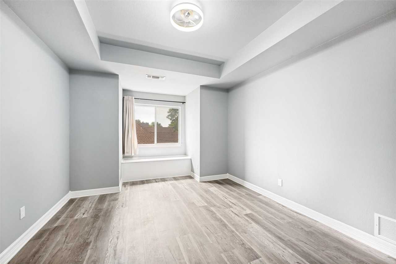 818 Riviera Dr - Photo 6 of 24