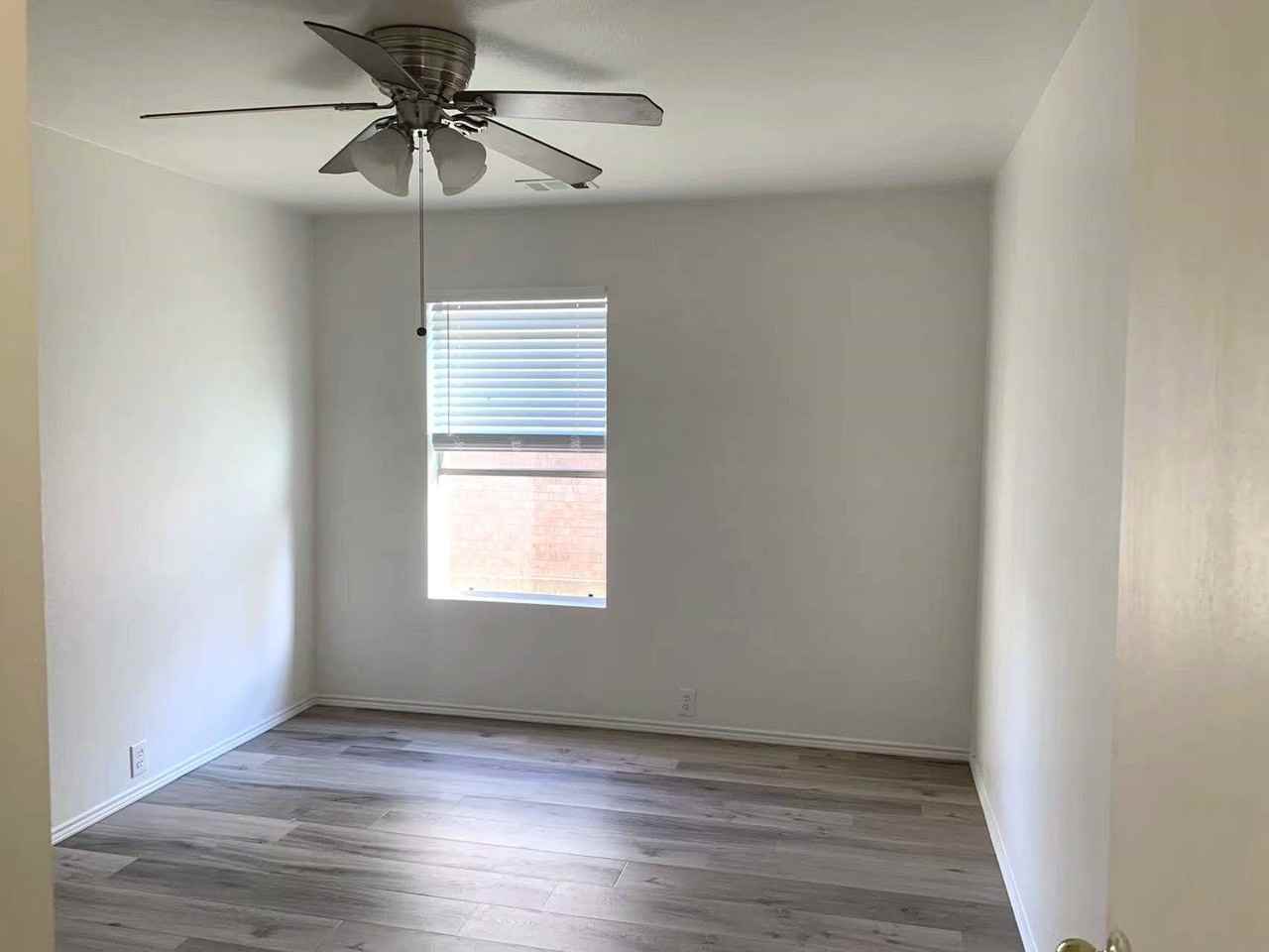 709 Cactus Trl - Photo 2 of 20