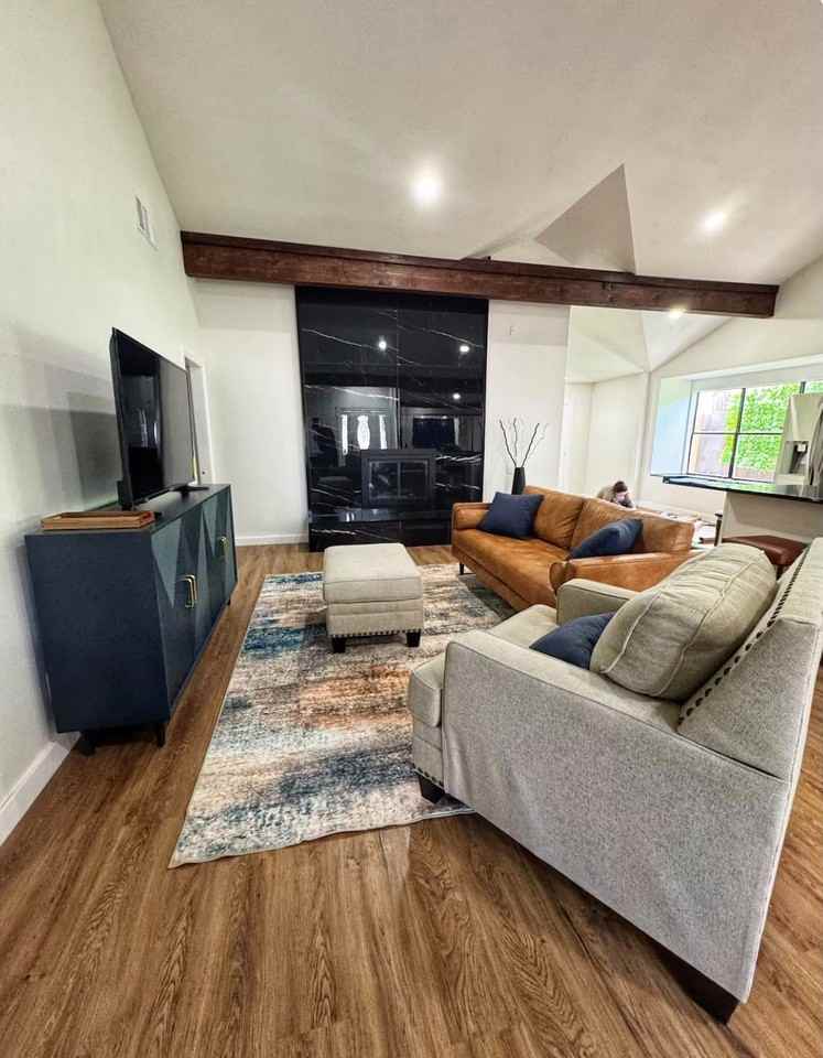 700 Burnwood Dr - Photo 3 of 37
