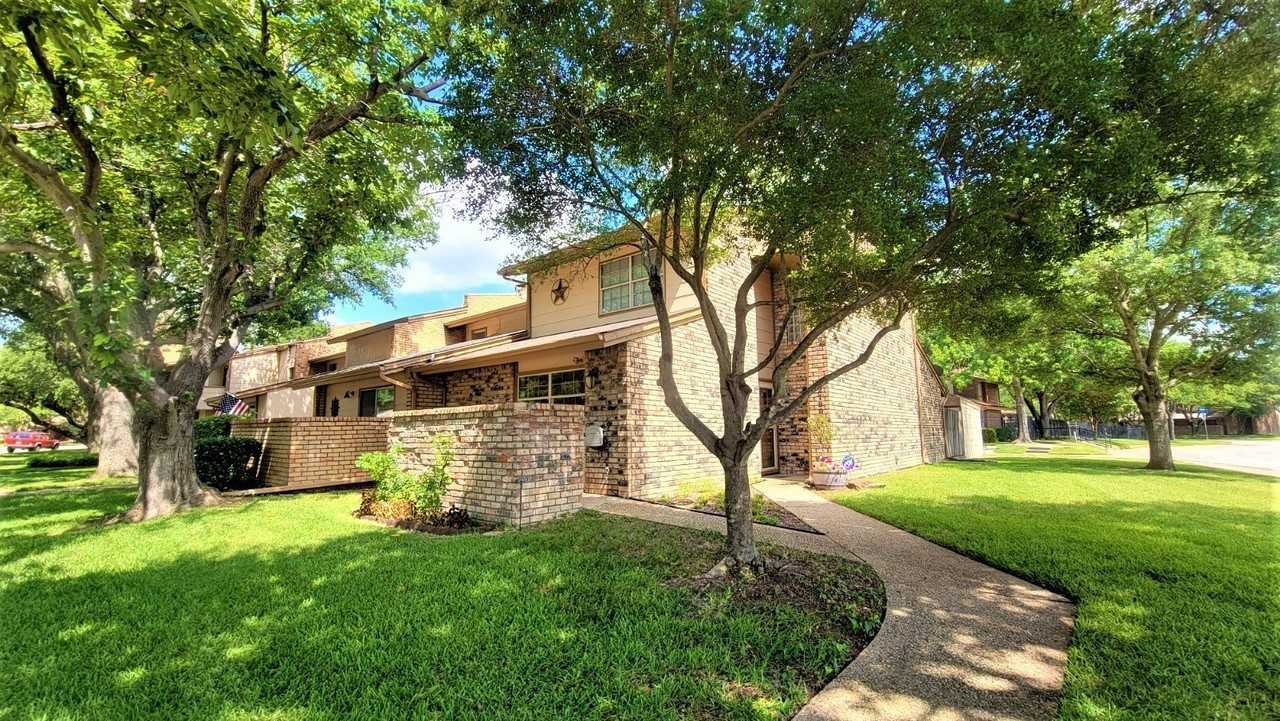 2118 Warnford Pl - Photo 4 of 28