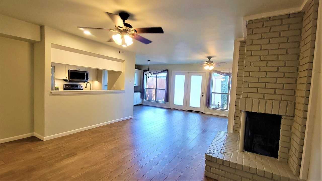 2118 Warnford Pl - Photo 6 of 28