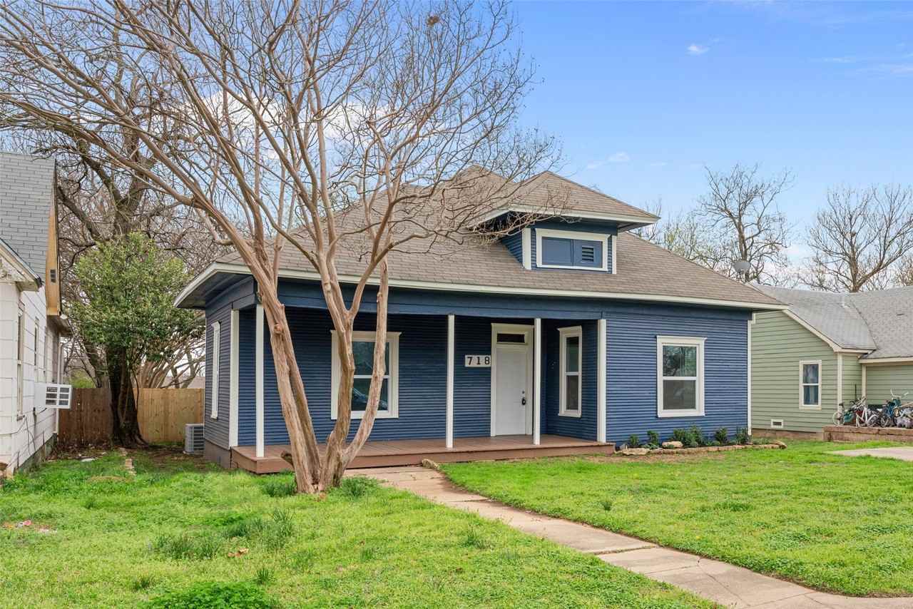 718 W Monterey St - Photo 2 of 37