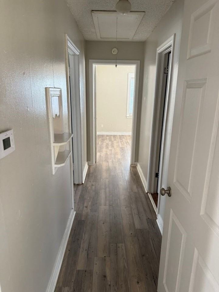 1615 Woodruff Ln - Photo 5 of 12