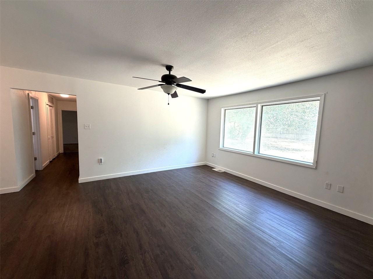 2401 S 35th St - Photo 6 of 31