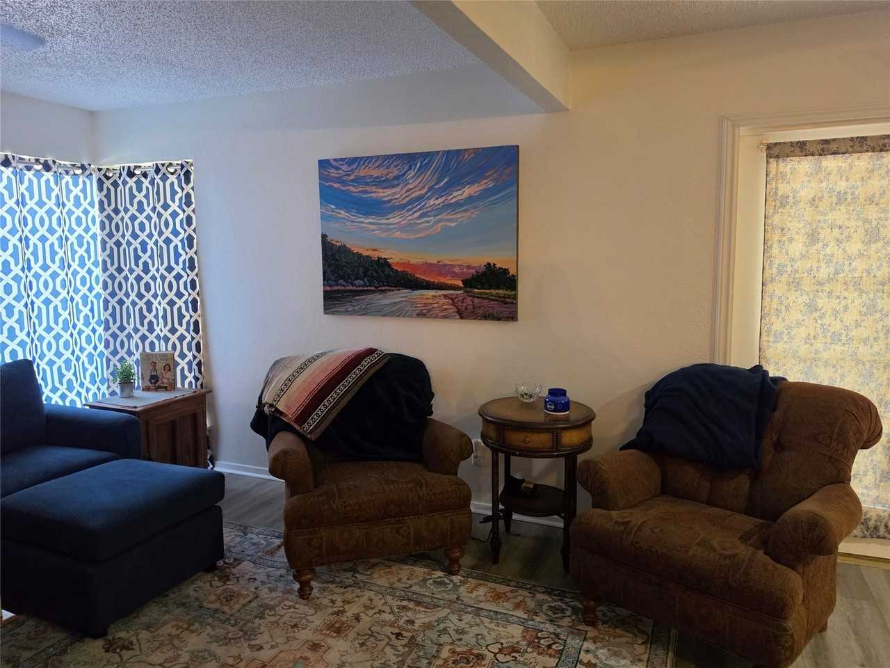 4537 Altamesa Blvd - Photo 5 of 39