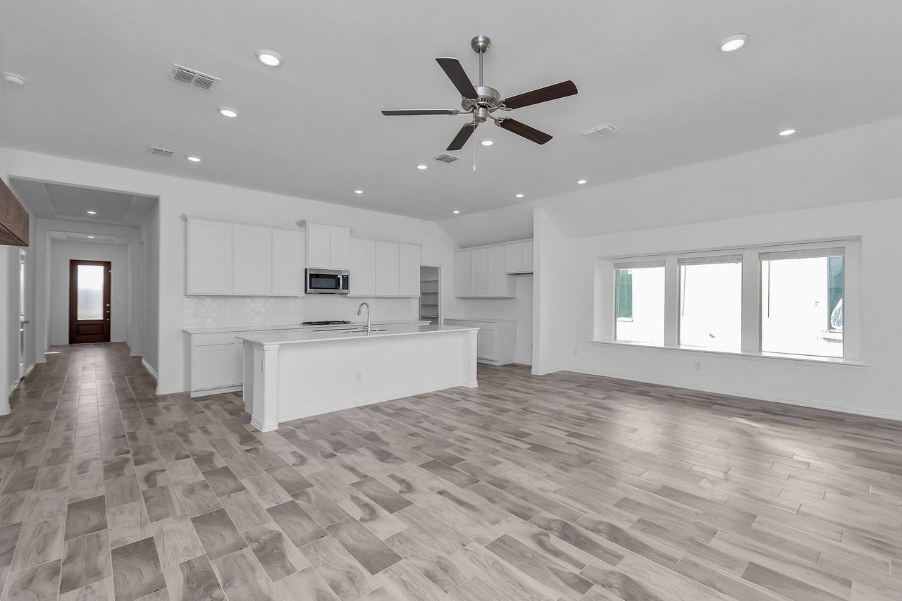 7204 Black Cherry Ln - Photo 5 of 20