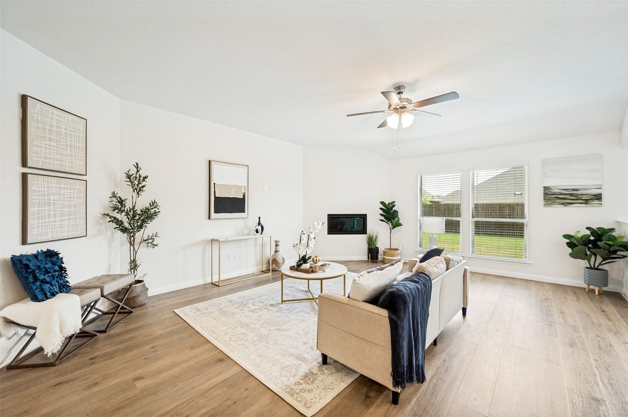 2906 Jasper Trl - Photo 2 of 14