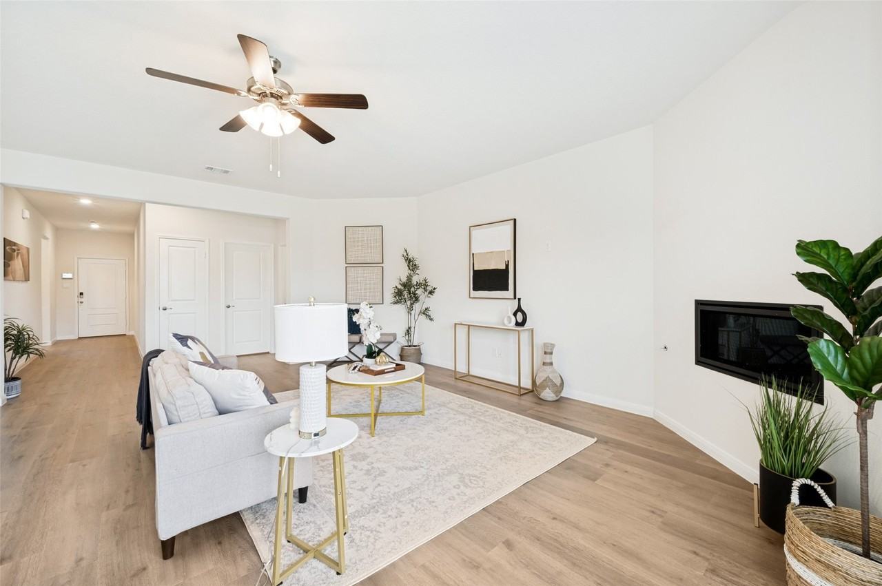 2906 Jasper Trl - Photo 3 of 14