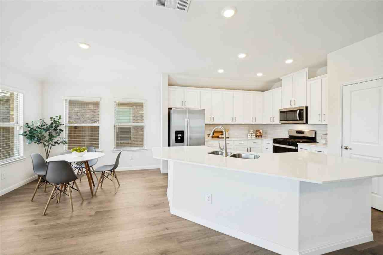 2906 Jasper Trl - Photo 4 of 14