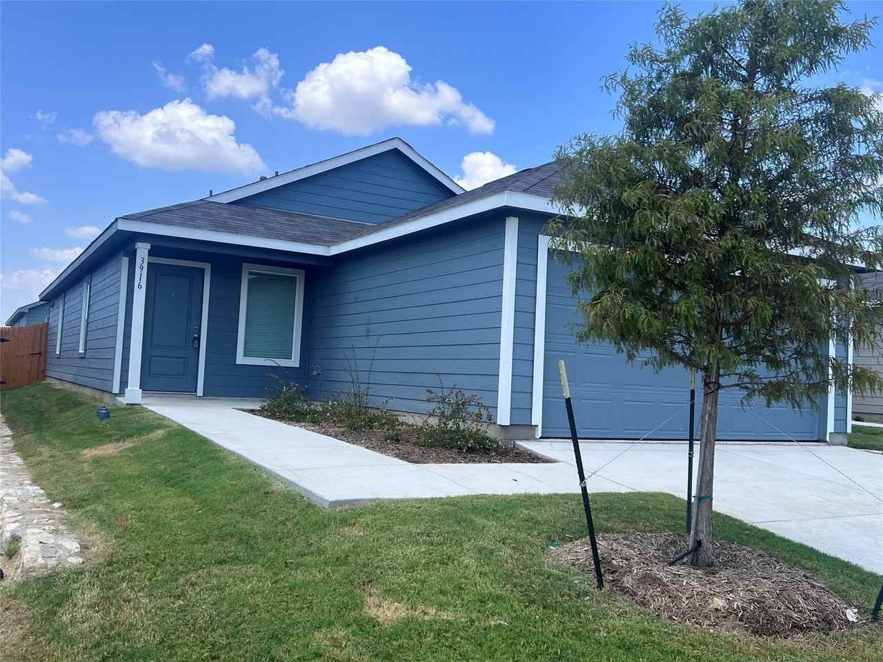 3916 Superior Pl - Photo 2 of 16