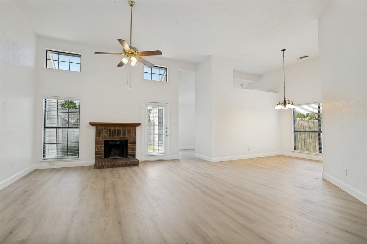 4605 Horizon Dr - Photo 4 of 19
