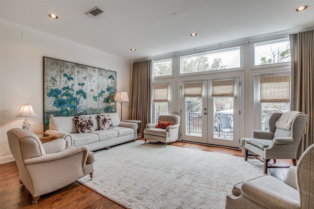 4301 Mckinney Ave #A - Photo 3 of 23