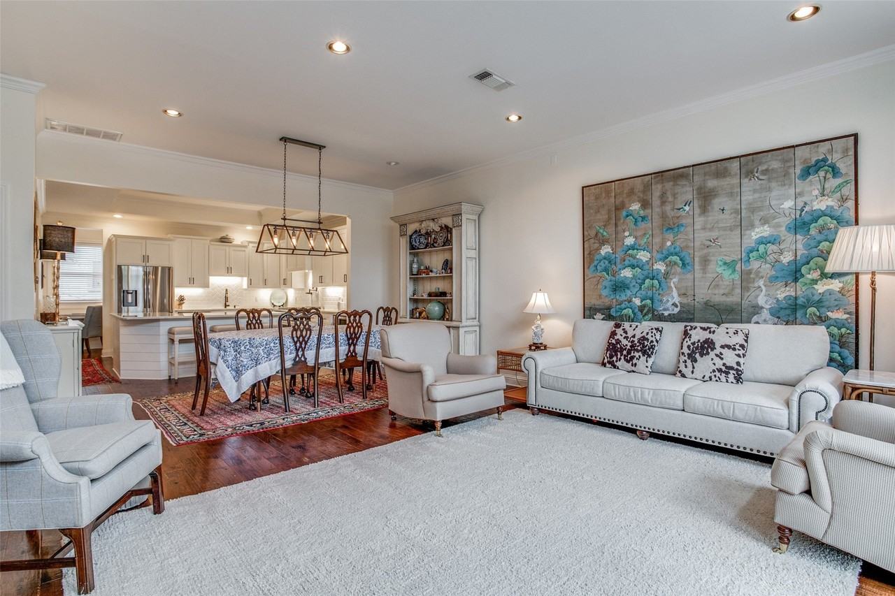 4301 Mckinney Ave #A - Photo 5 of 23