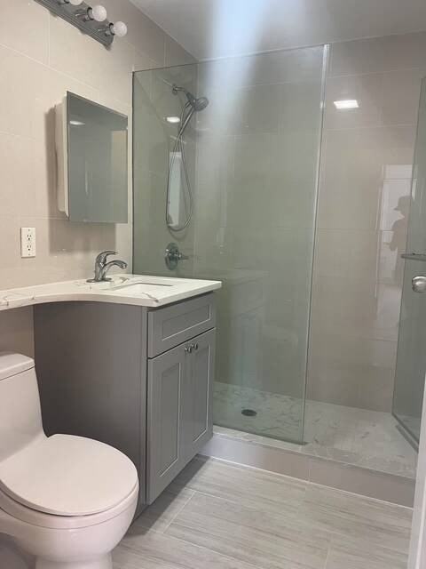3830 Parsons Blvd #2F - Photo 7 of 8