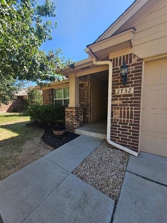 2732 Lerkim Ln - Photo 2 of 30