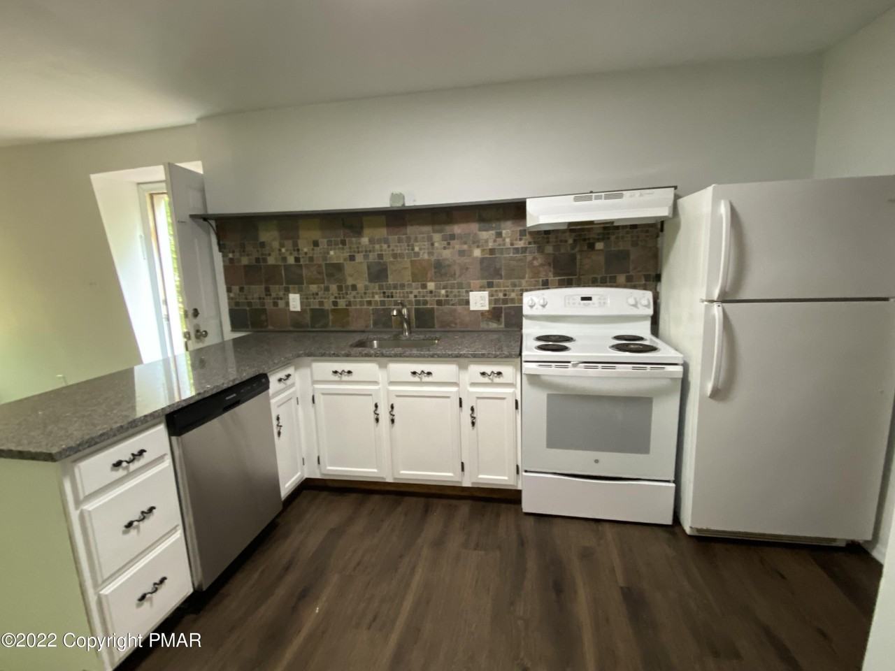 1238 Winding Way - Photo 3 of 22