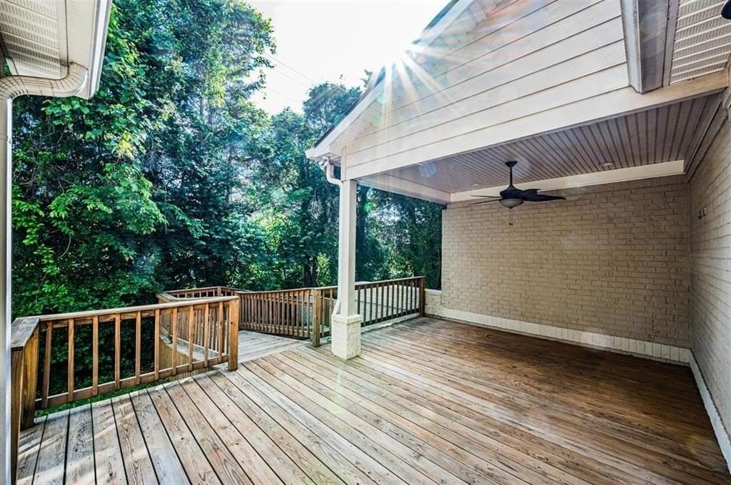 841B Denzil Ave #B - Photo 5 of 29