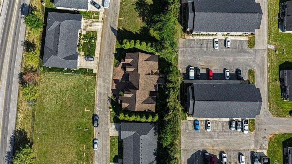841B Denzil Ave #B - Photo 6 of 29