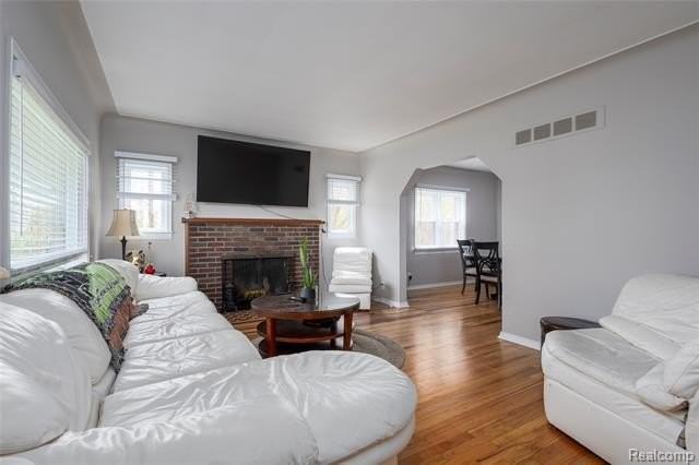 3409 Devon Rd - Photo 2 of 27