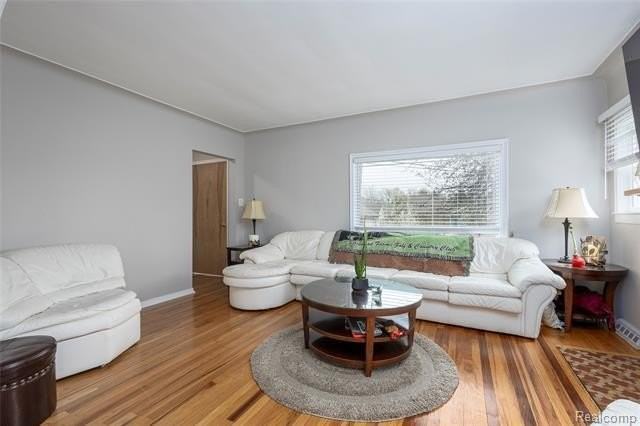 3409 Devon Rd - Photo 4 of 27