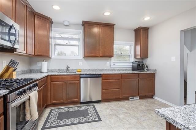 3409 Devon Rd - Photo 7 of 27