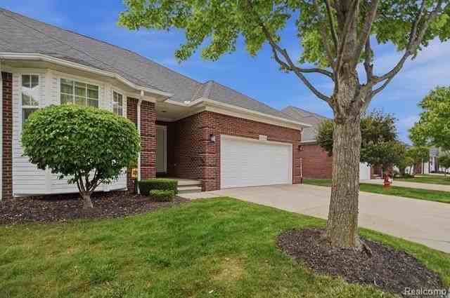 3265 Galaxy Blvd - Photo 3 of 34