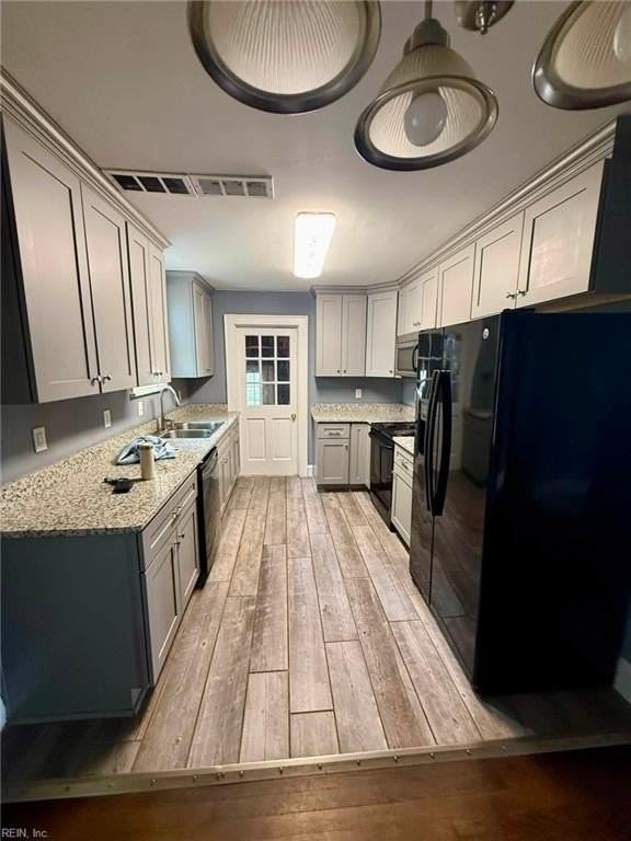 3635 Montgomery St - Photo 4 of 11