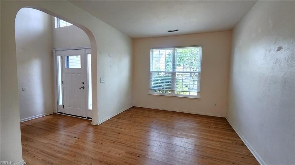 1828 Somersby Ln - Photo 7 of 28