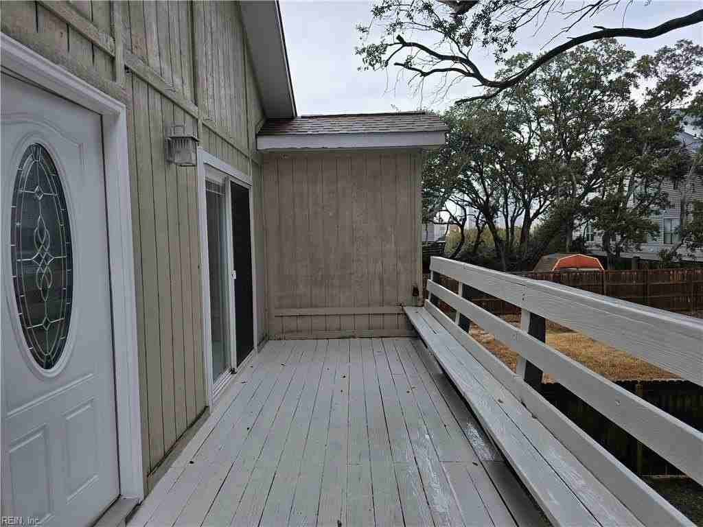 2312 Red Tide Rd #C - Photo 3 of 30