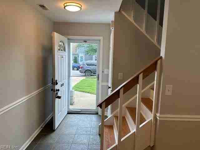 5404 Chatham Hall Dr - Photo 2 of 50