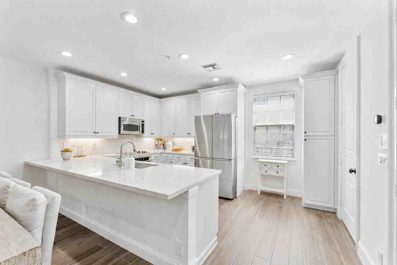 1035 W Heritage Club Cir - Photo 3 of 22
