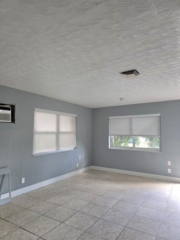 305 Sw 14th St #1FRONT - Photo 5 of 12