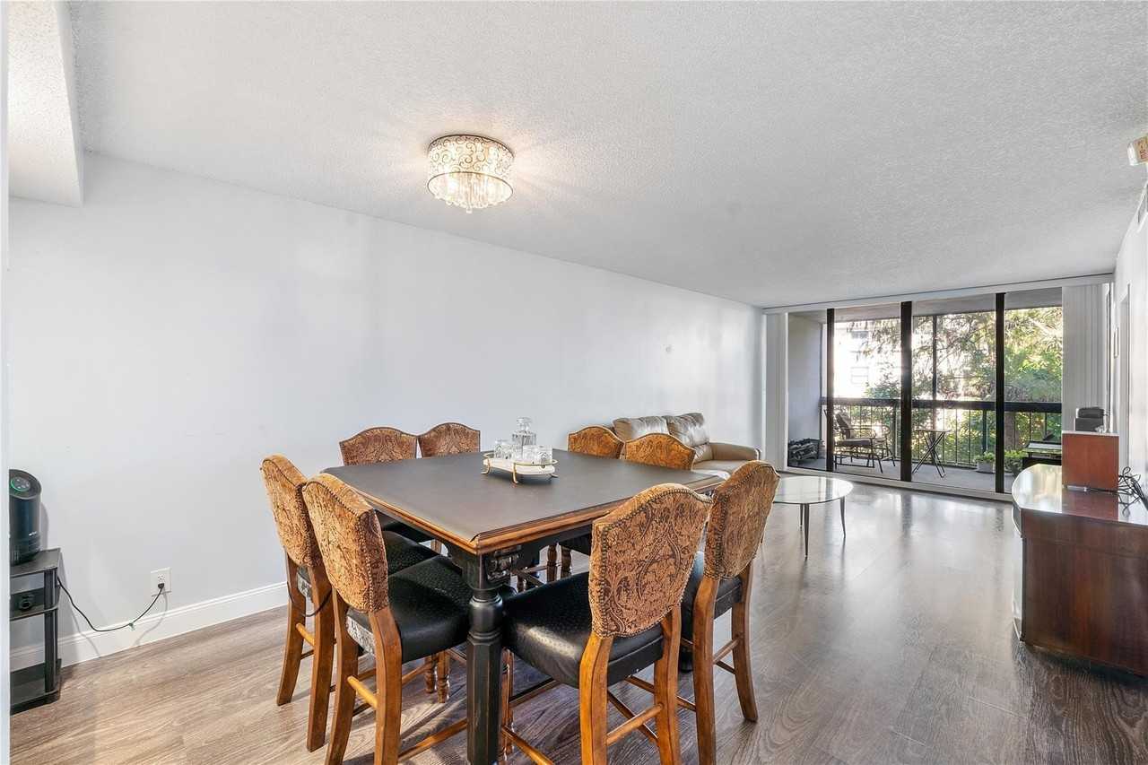 8437 Forest Hills Dr #203 - Photo 5 of 35