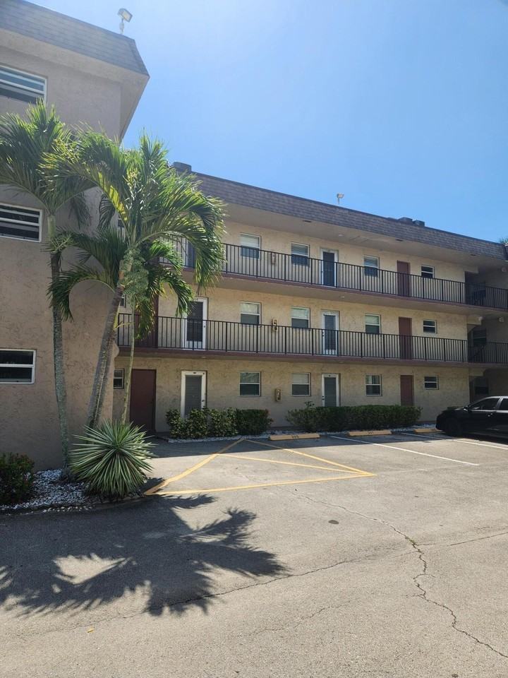 705 Lori Dr #110