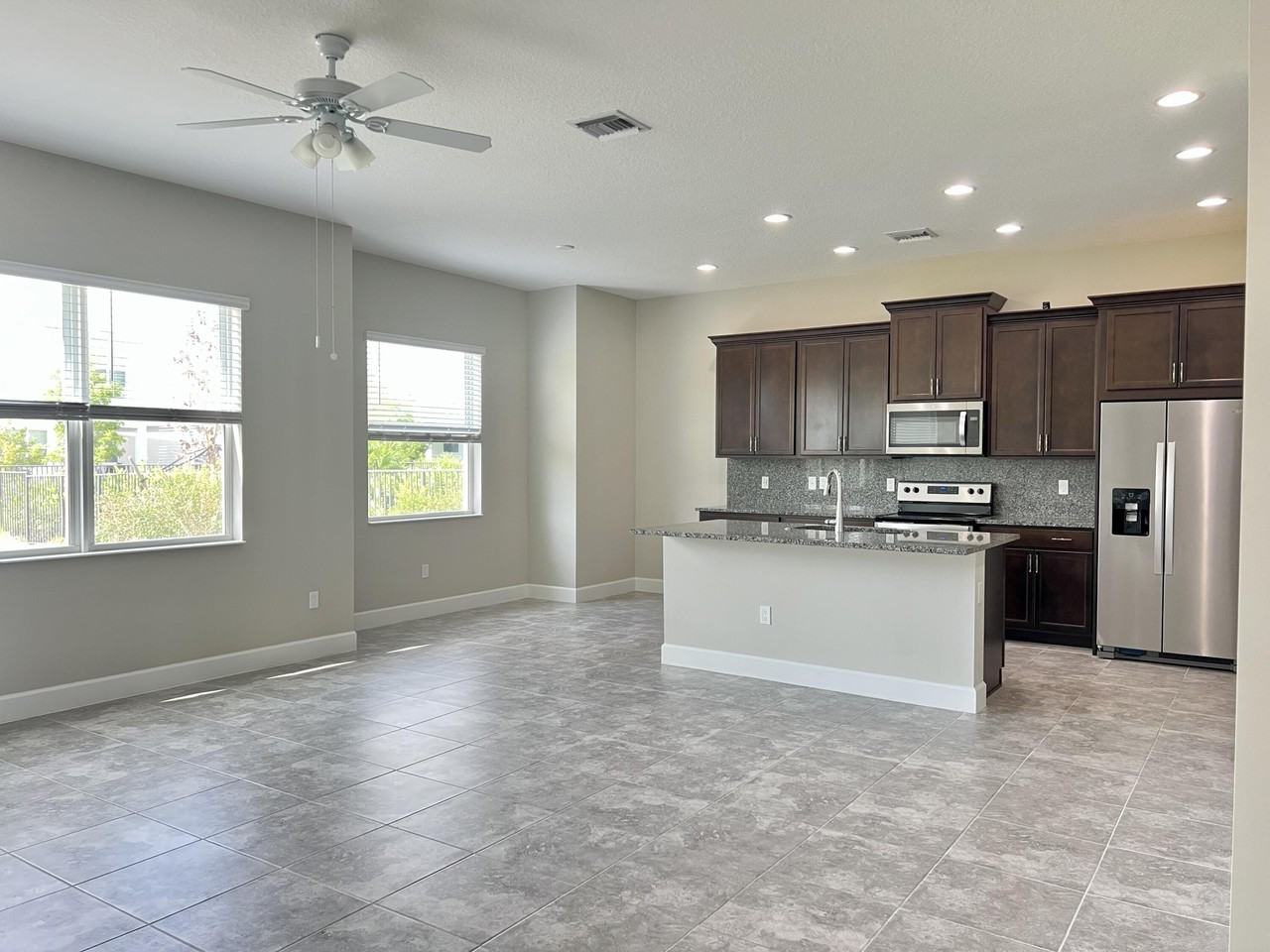 14998 Goldspar Ct - Photo 5 of 19