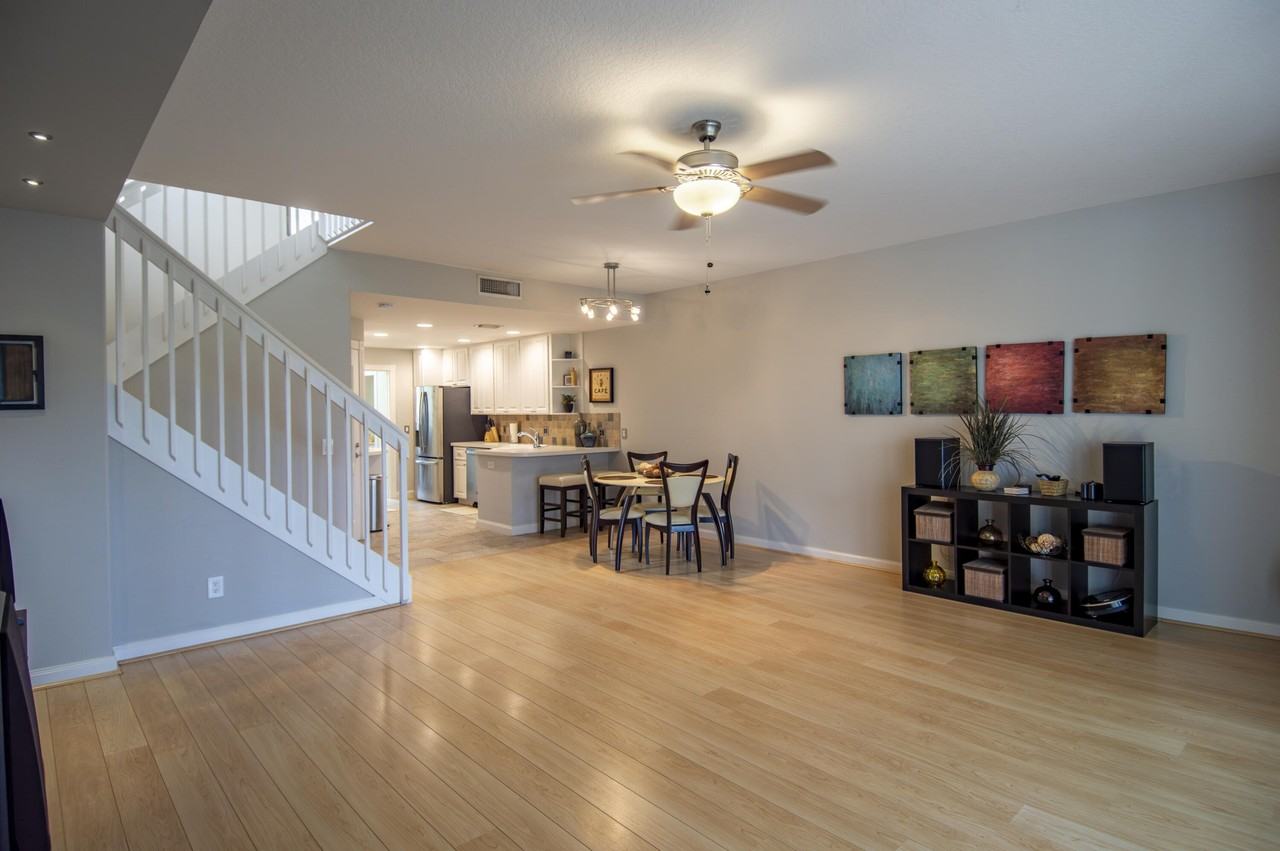 504 Capistrano Dr - Photo 4 of 44