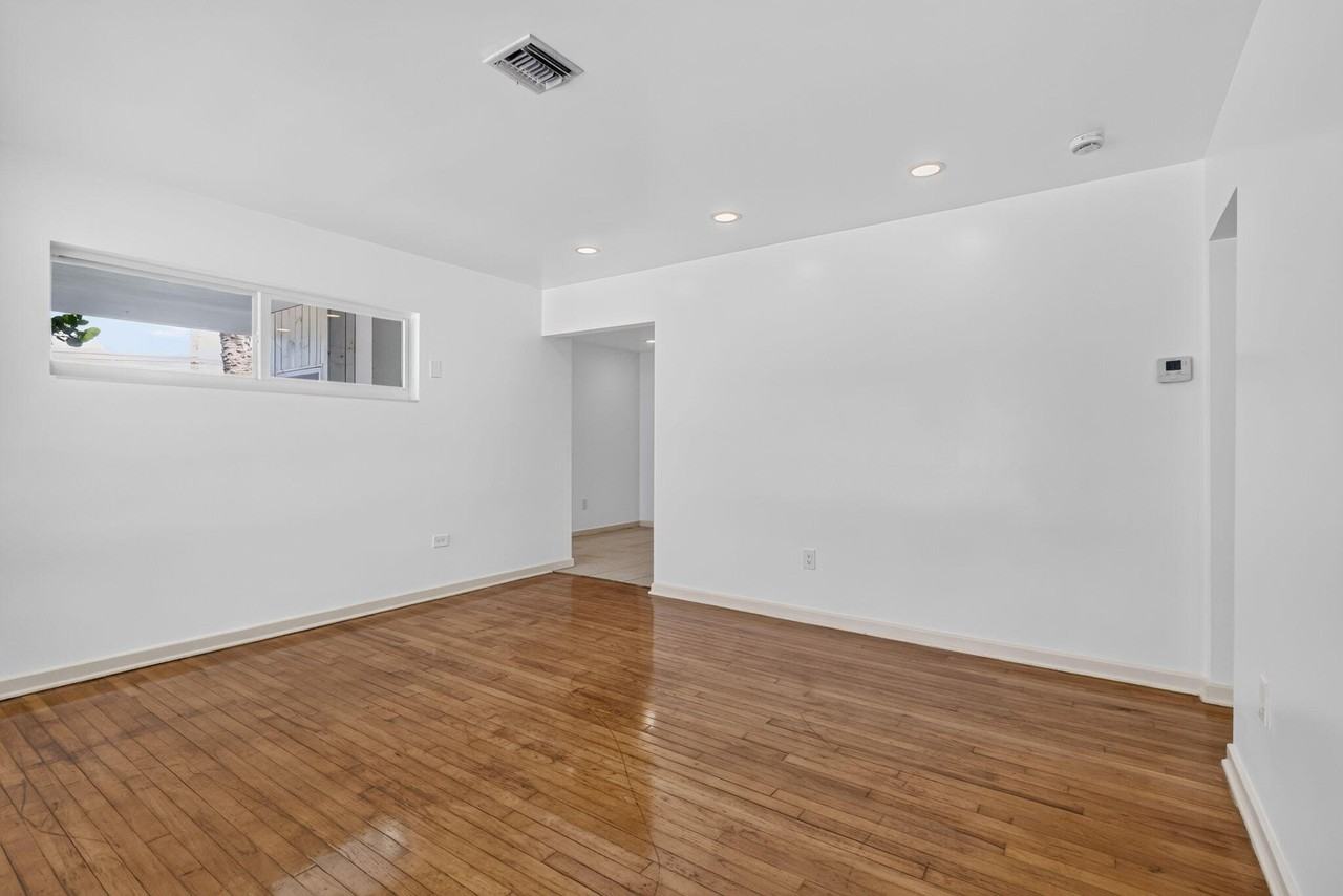 111 Euclid Blvd - Photo 3 of 34